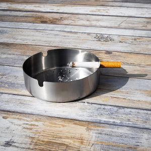 Juvale Round Stainless Steel Cigarette Ashtray Set (5 Pack)