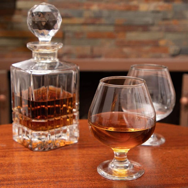 Juvale Set of 4 Brandy Snifter Glasses for Whiskey, Short Stem Wine Glass  Set for Bourbon, Cognac, Brandy (13oz)
