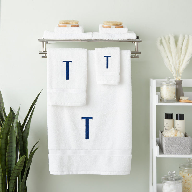 Buy King and Queen Bathroom Towel Set, Personalized Towel Sets, Wedding Gift  Idea, House Warming Gift, Luxury Towels, Bridal Shower Gift Online in India  - Etsy