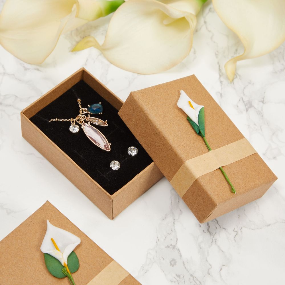 Neiman Marcus Silver Gray Jewelry Gift Box 5 x 5” Padding Tissue Sticker |  eBay
