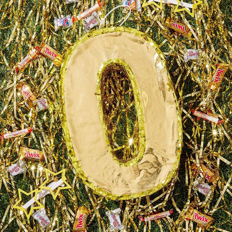 Small Number 0 Gold Foil Pinata, Birthday Party Supplies (16 x 10.5 x 3 Inches)