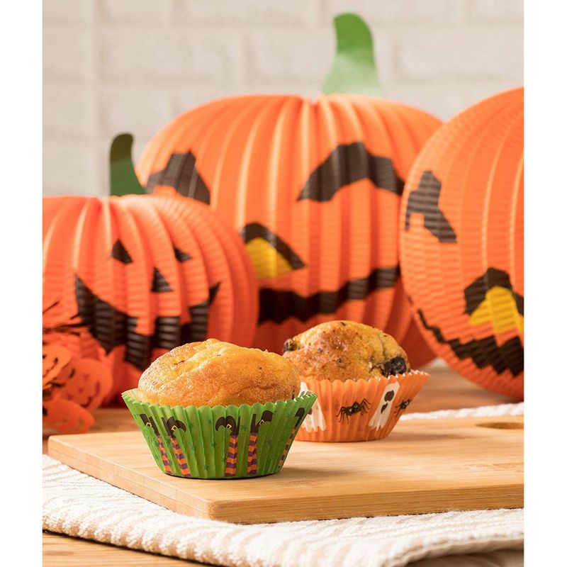 Halloween Cupcake Liners - 300-Piece Halloween Cupcake Wrappers Baking Supplies, Party Favors for Cake and Muffin Decorations, 3 Assorted Designs Including Pumpkin, Ghost and Spider, Witch