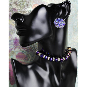 Boutique Necklace Jewelry Display Bust - Resin Material Necklace, Pendant, Earring, Chain Display Mannequin Stand, Black - 7.5 x 11 x 2 inches