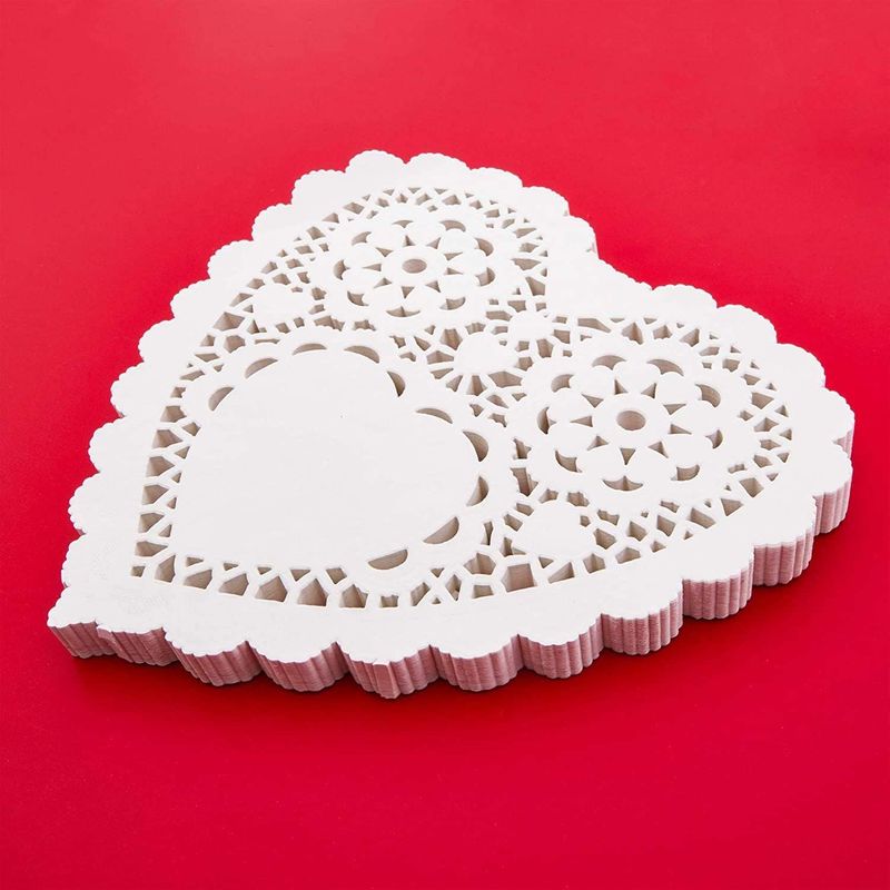 Paper Lace Doilies, Heart Shaped Table Top Decor for Valentines Decoration (6 x 6 in, 500 Pack)