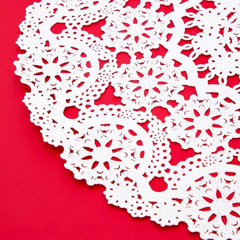 Juvale Round Medallion Doilies (12 in, White Lace Paper, 200 Pack)