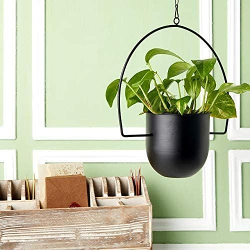 Black Metal Hanging Planter (12 x 25.75 Inches, 2 Pack)